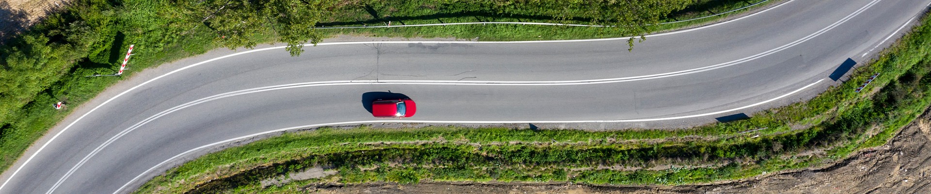 Mașină electrică pe șosea, ghid despre mașini electrice